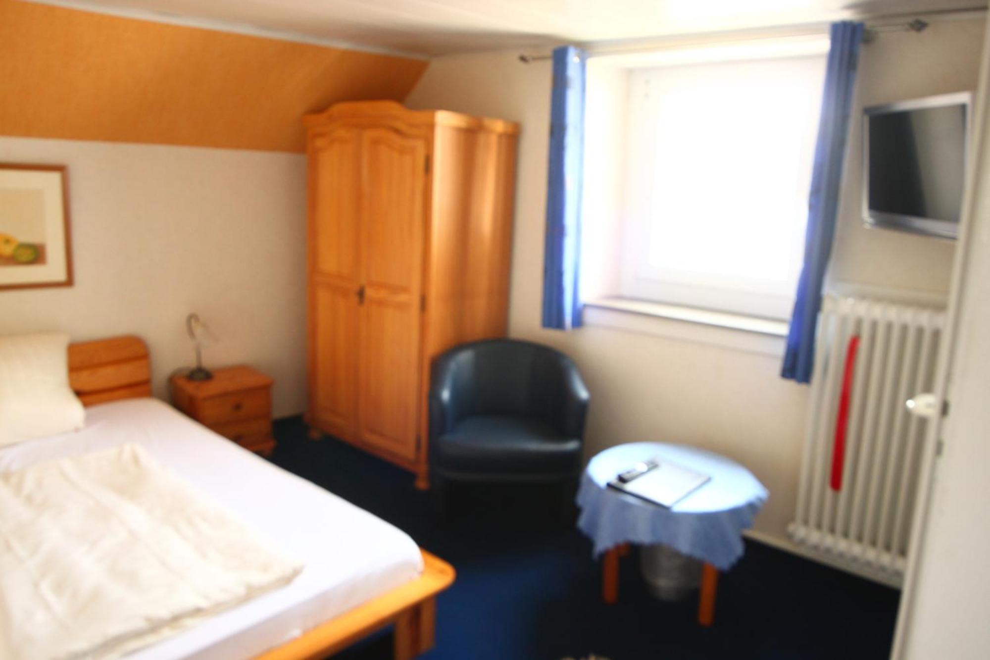 Moselromantik-Hotel Zum Loewen Ediger-Eller Quarto foto