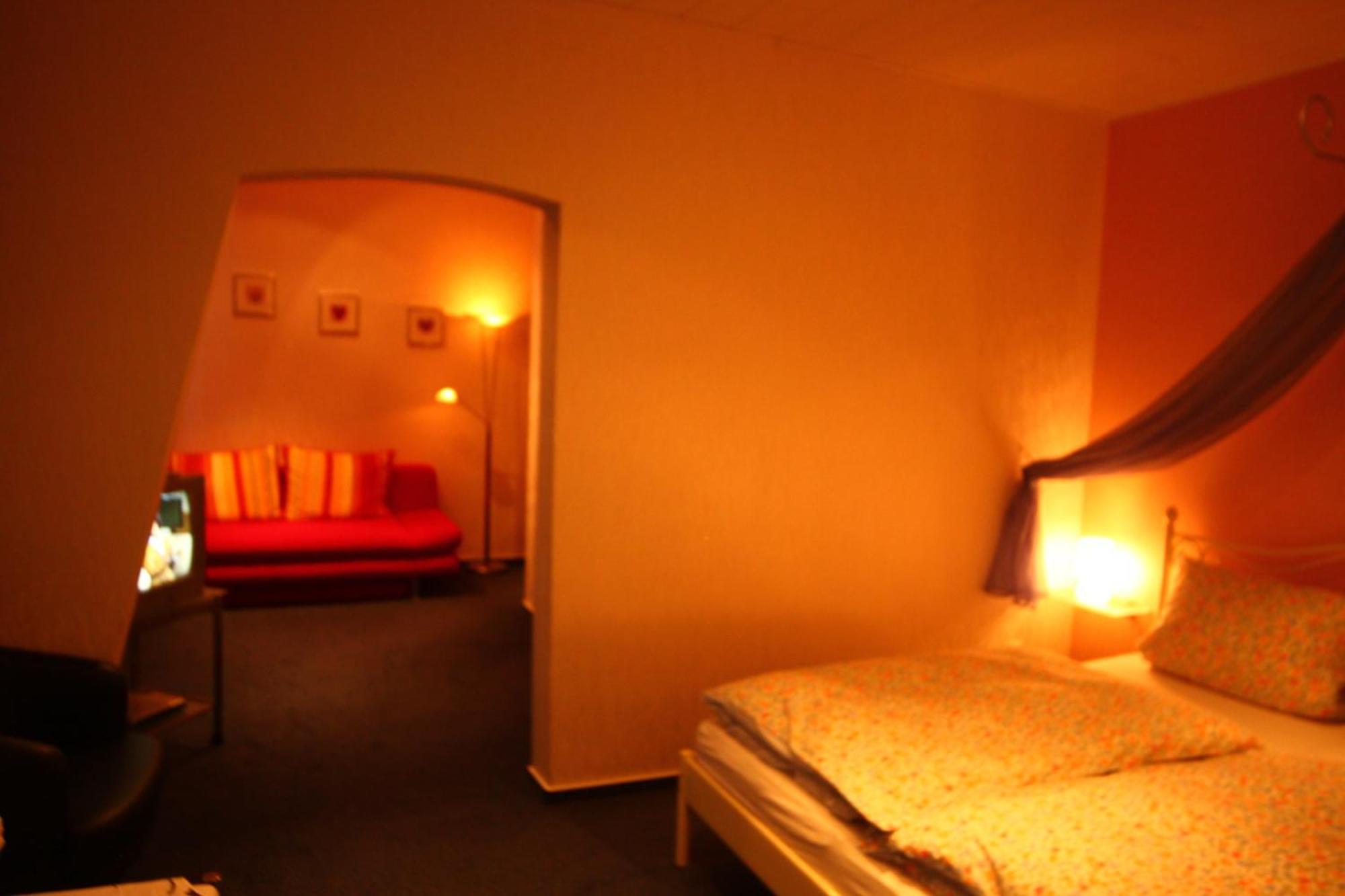 Moselromantik-Hotel Zum Loewen Ediger-Eller Quarto foto