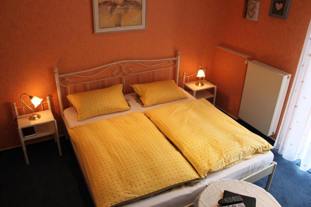 Moselromantik-Hotel Zum Loewen Ediger-Eller Quarto foto