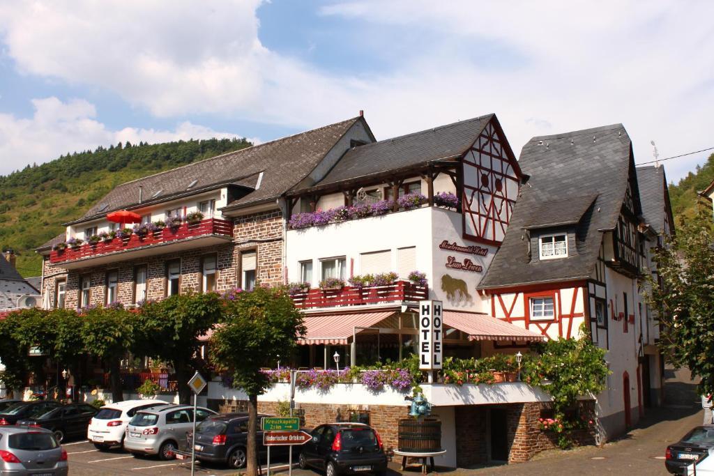 Moselromantik-Hotel Zum Loewen Ediger-Eller Exterior foto